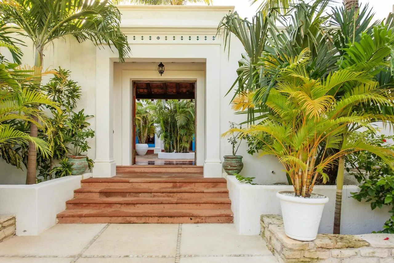 Hotel Esencia Xpu Há
