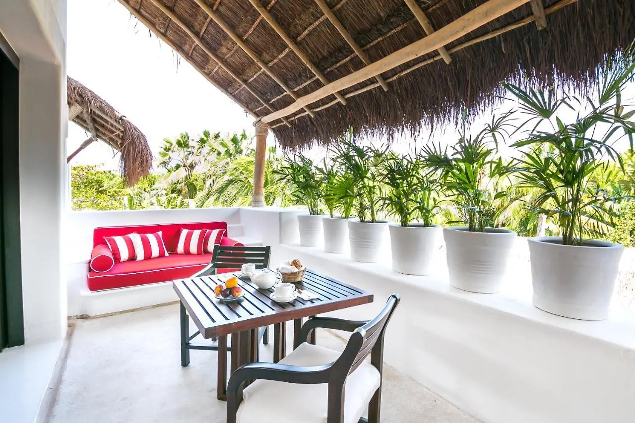 Hotel Esencia Xpu Há